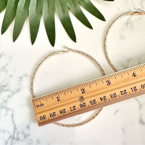 2/$30🌵 Gold Tone Large Hoop Textured Earrings Delicate Jewelry Gift Boho NEW - Picture 7 of 8